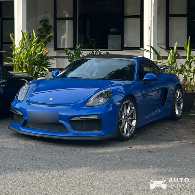 Porsche 981 Cayman GT4 spotted in Singapore, Singapore