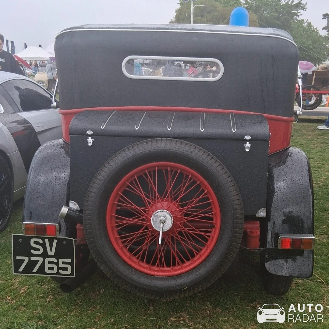 Bugatti Type 44 spotted in Alimos