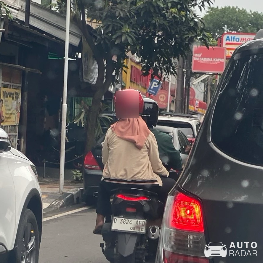 Nissan Teana J32 spotted in Kota Bandung, Indonesia