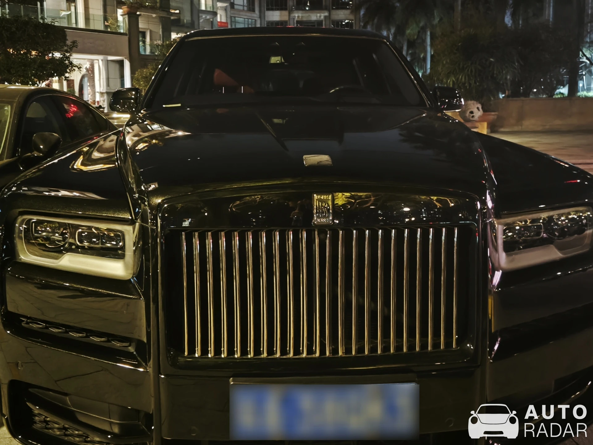 Rolls-Royce Cullinan spotted in 广州市, 中國