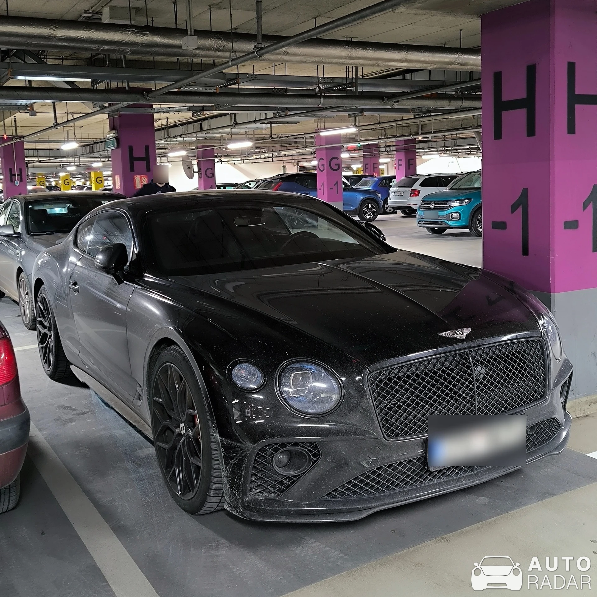 Bentley Continental GT V8 2020 spotted in Ostrava