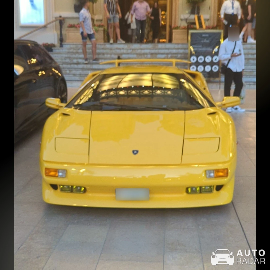 Lamborghini Diablo VT spotted in Monaco, Monaco