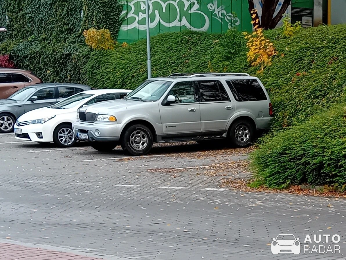 Lincoln Navigator spotted in Žilina