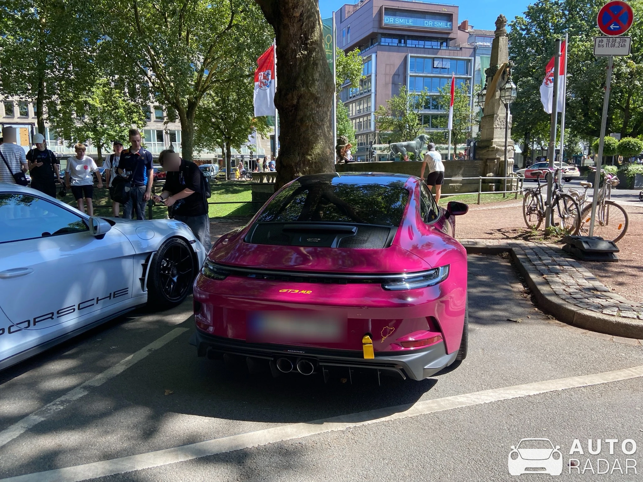 Porsche 992 GT3 Touring MR spotted in Düsseldorf, Duitsland