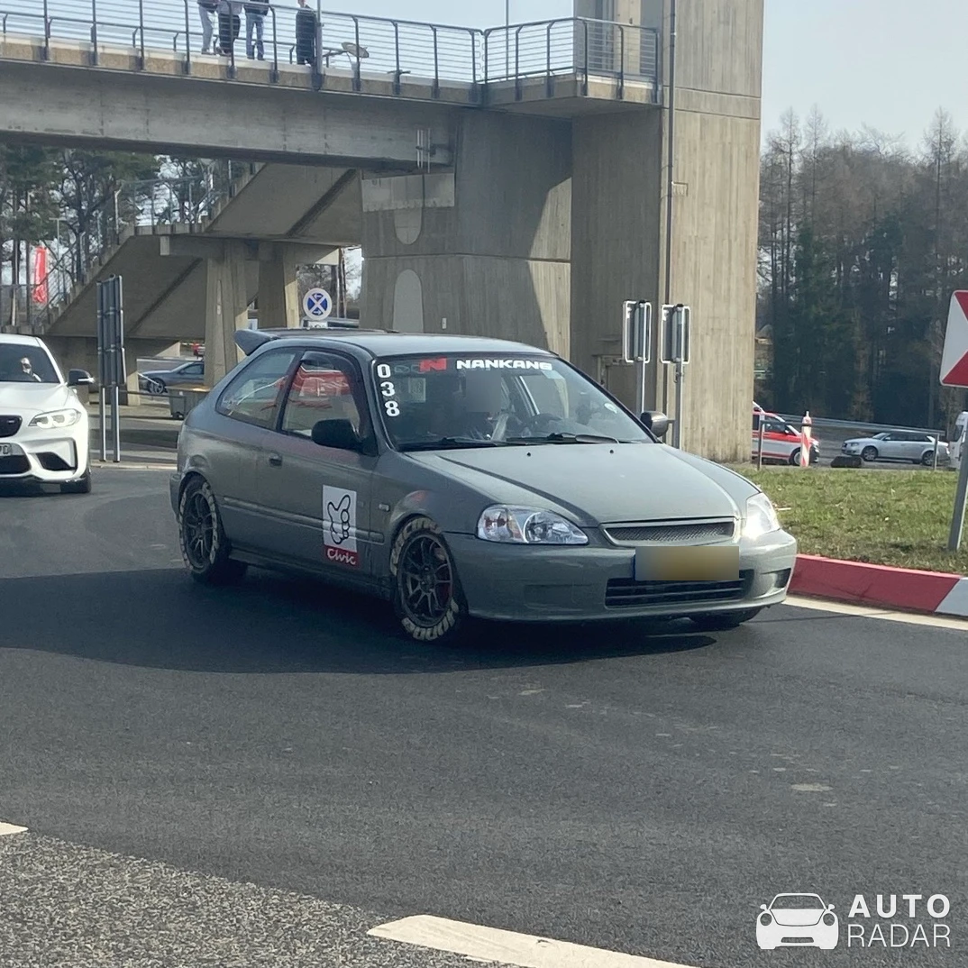 Honda Civic 1.6 VTi EK4 spotted in Nürburg