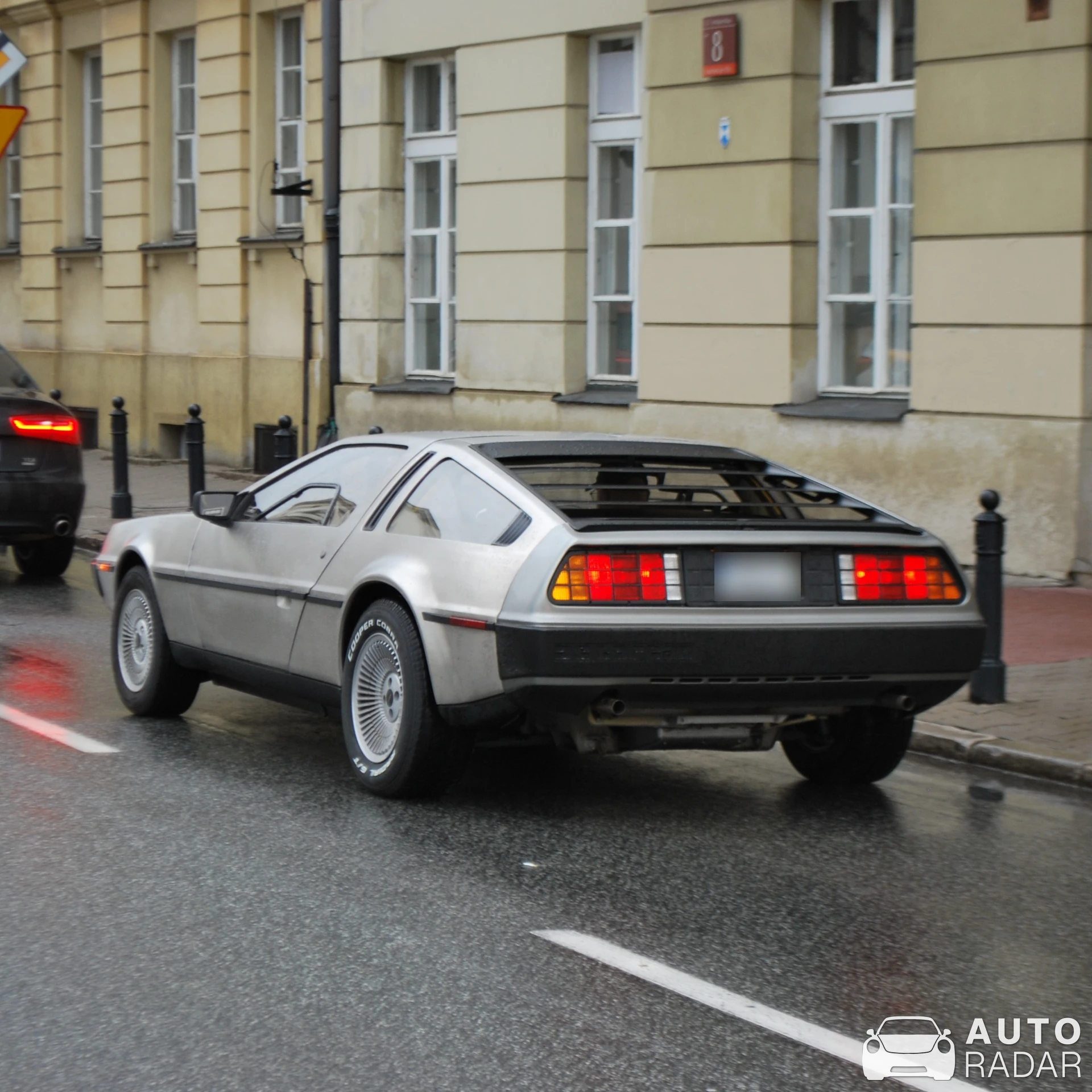 DeLorean DMC-12 spotted in Warszawa, Poland