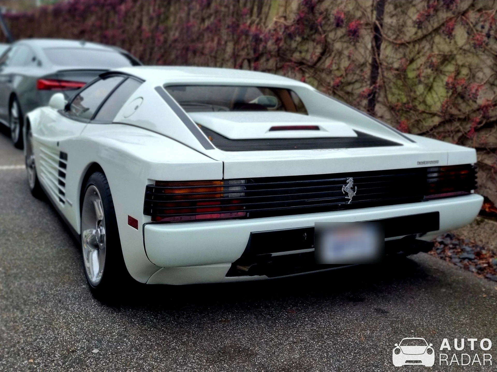 Ferrari Testarossa spotted in Düsseldorf, Germany