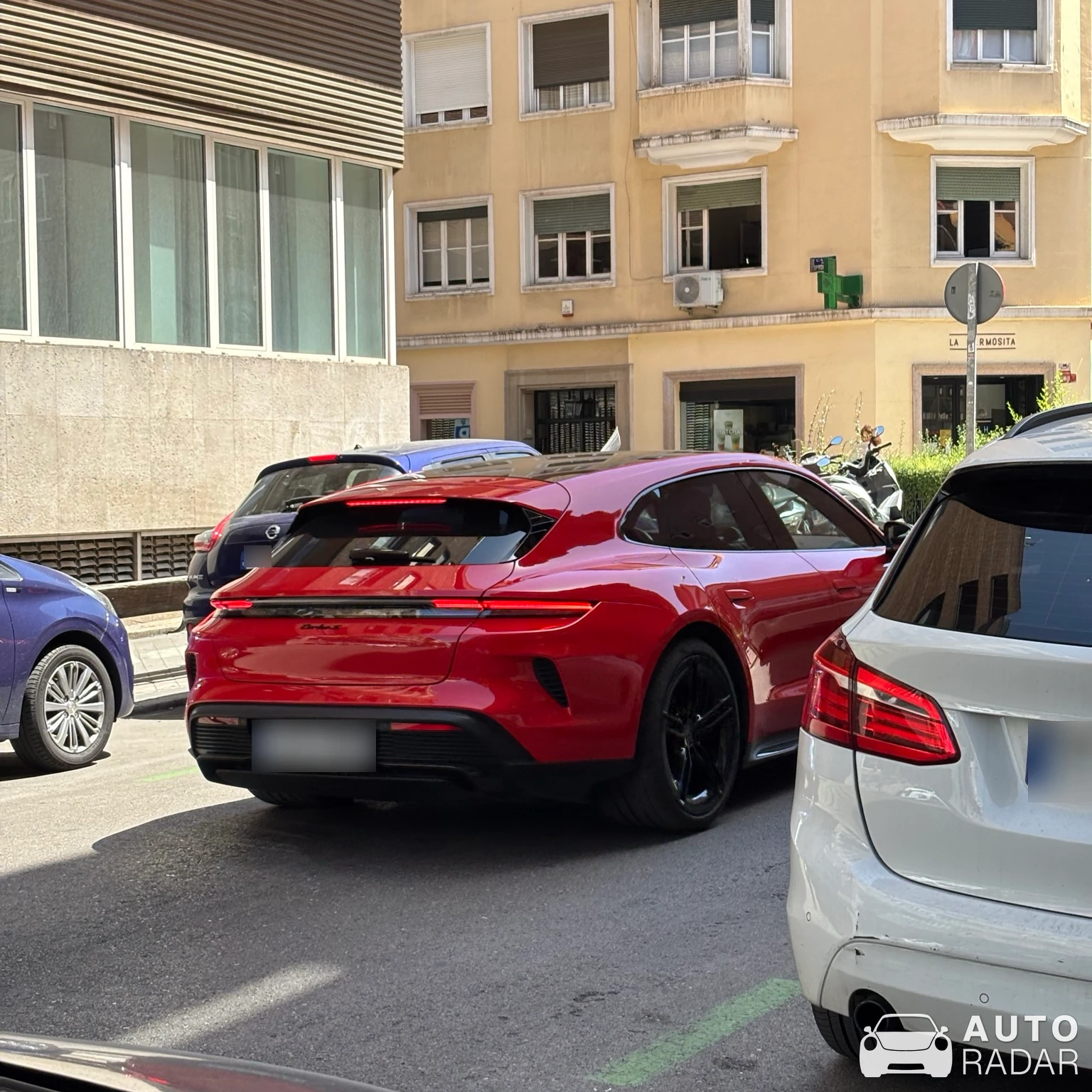 Porsche Taycan Turbo S Cross Turismo spotted in Madrid