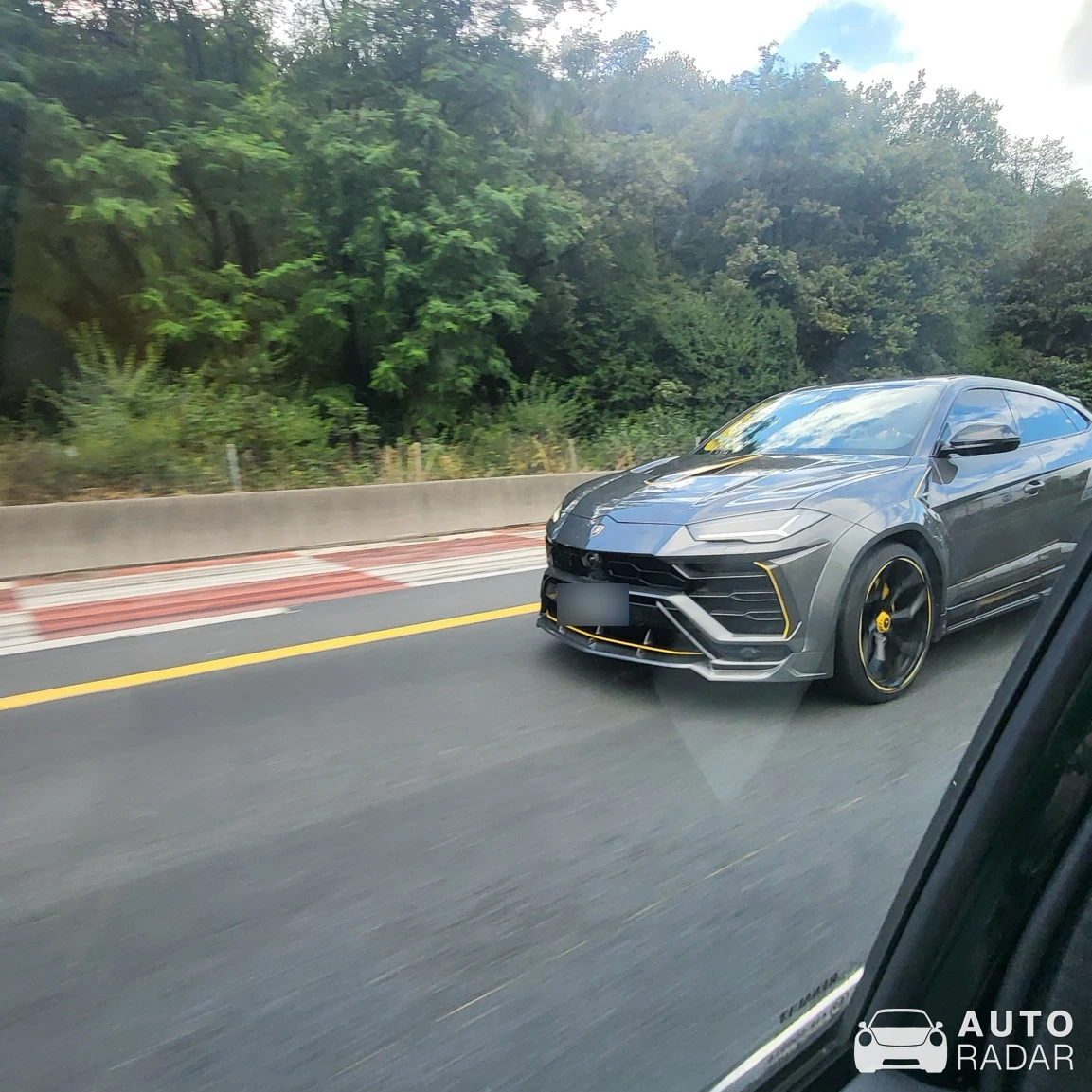 Lamborghini Urus spotted in Carcassonne