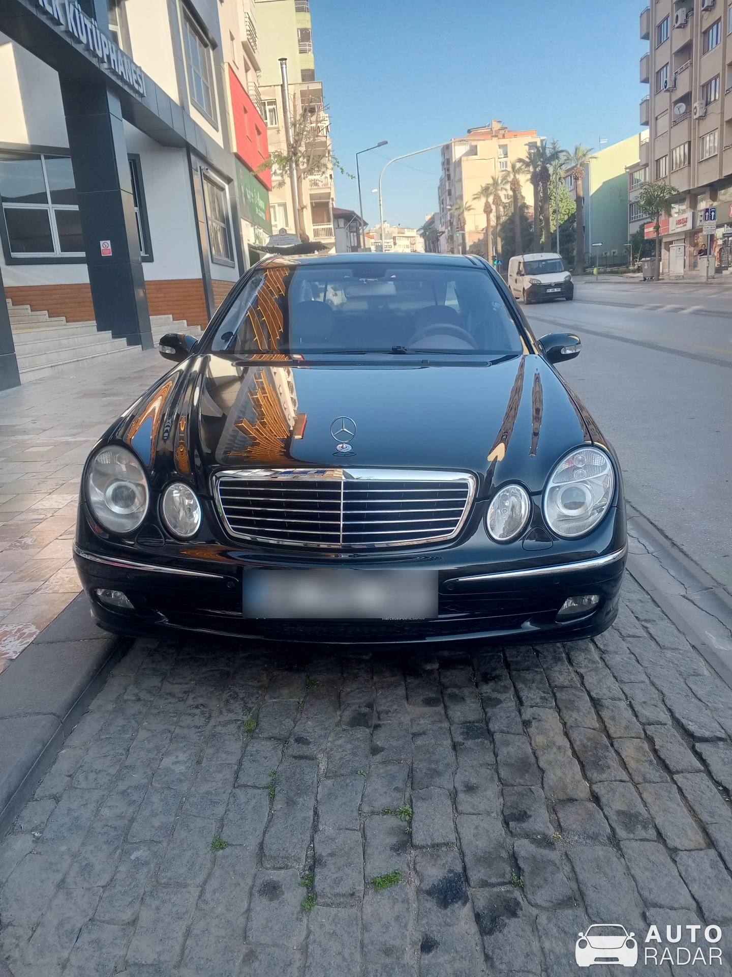 Mercedes-Benz E-Klasse W211 spotted in Pamukkale
