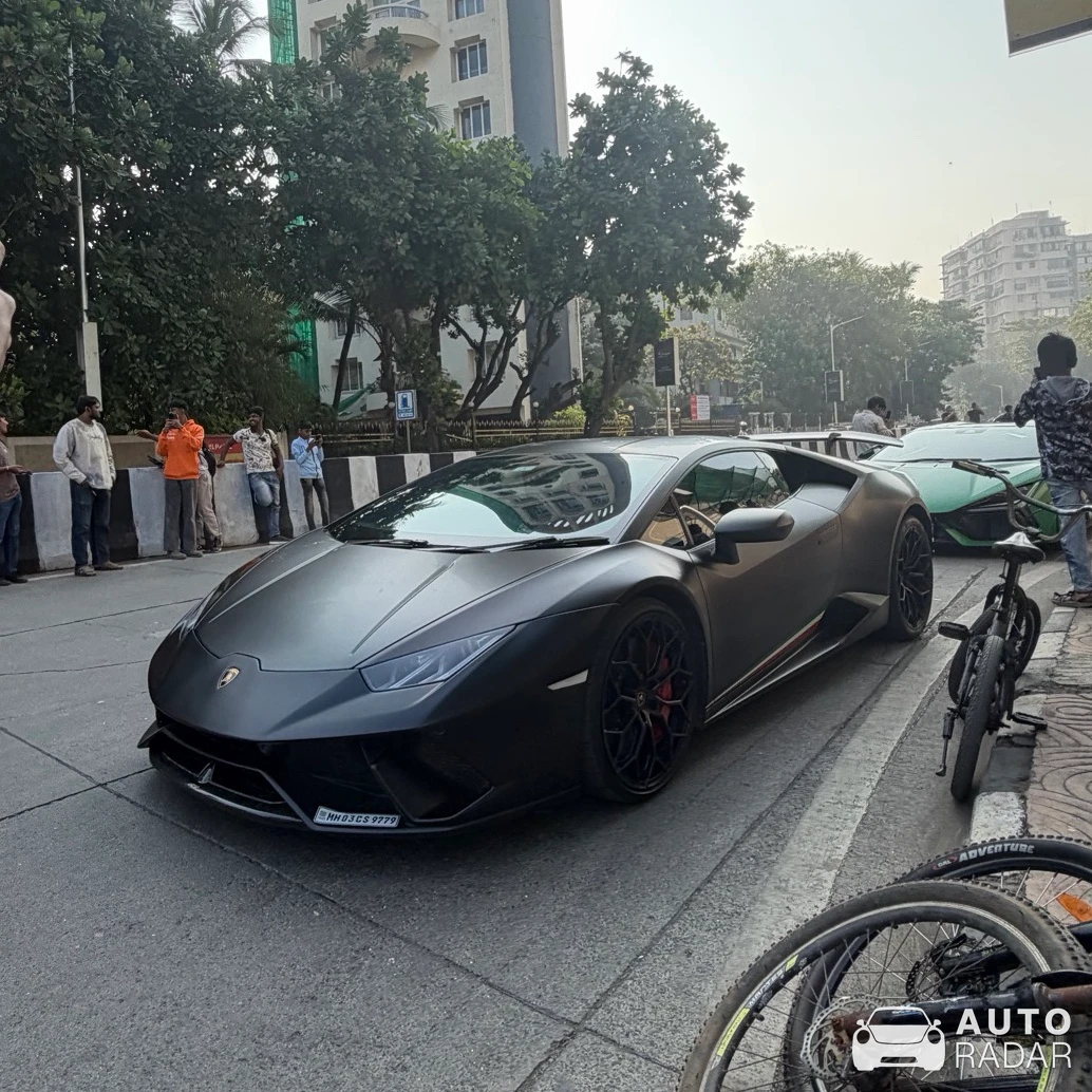 Lamborghini Huracán LP640-4 Performante spotted in Mumbai, India
