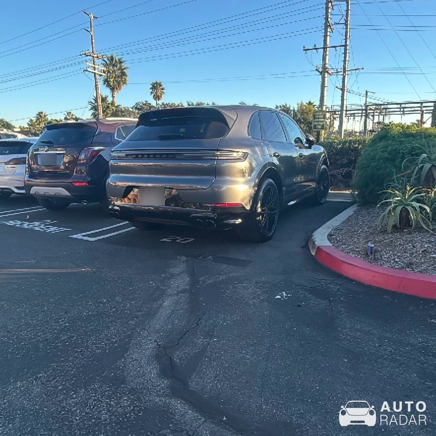Porsche Cayenne S spotted in Encinitas, United States