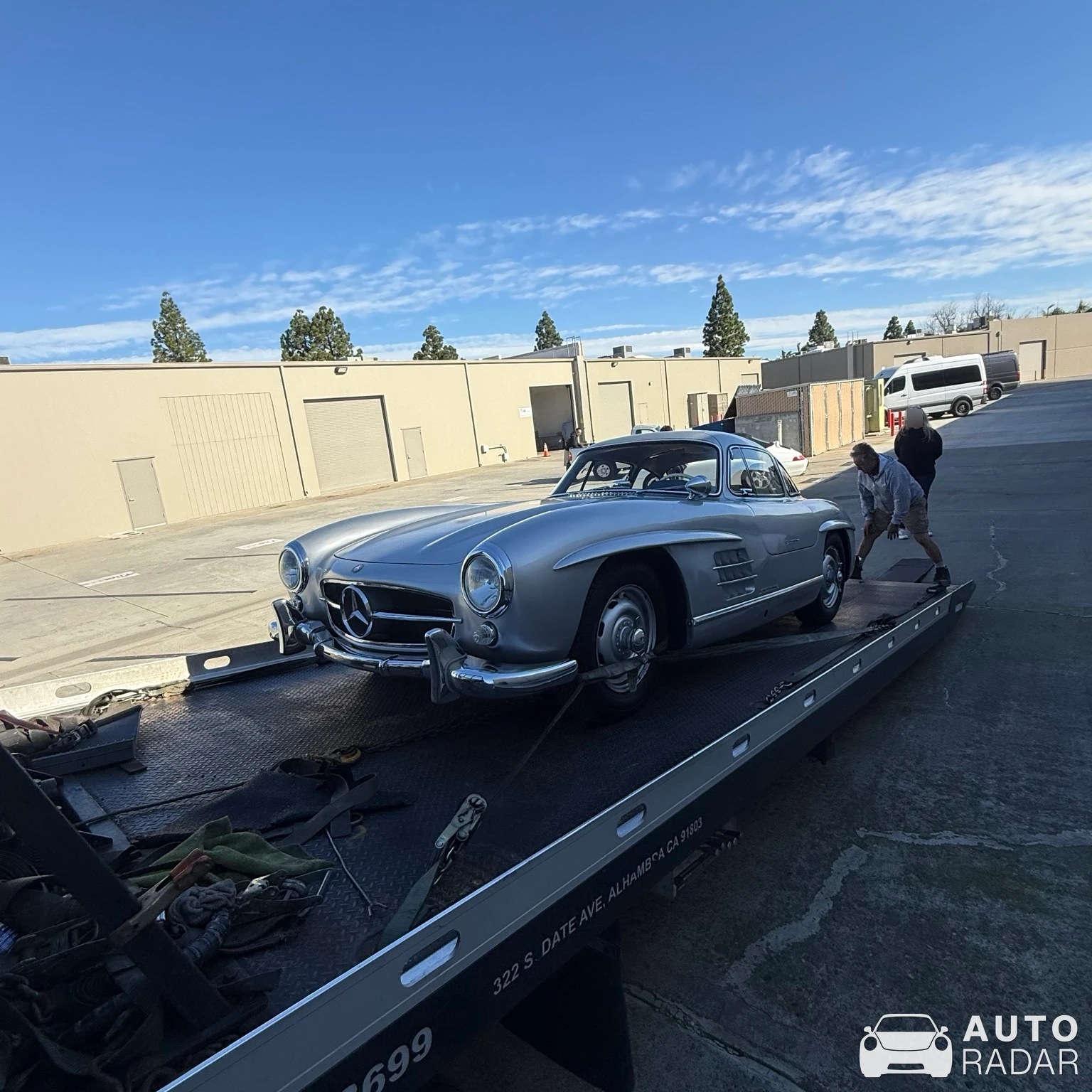 Mercedes-Benz 300SL Gullwing spotted in Santa Ana, United States