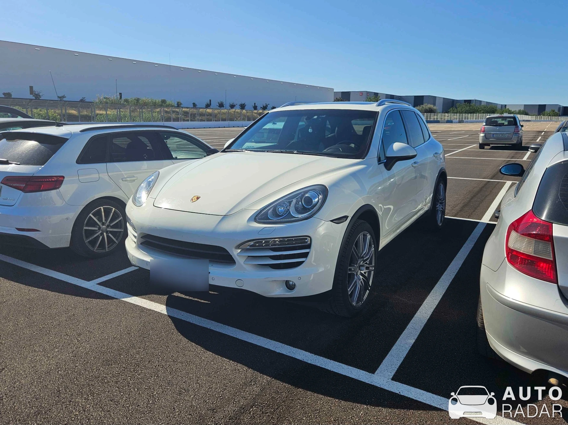 Porsche Cayenne Diesel spotted in Cheste, Spain
