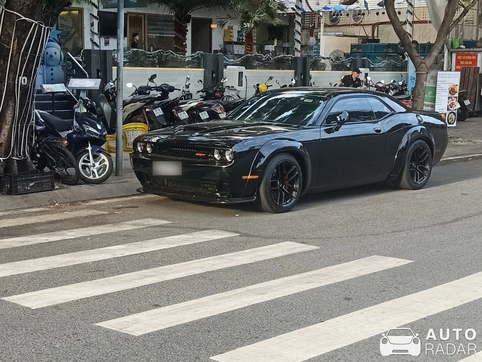 Dodge Challenger SRT Hellcat spotted in Ho Chi Minh City, Vietnam