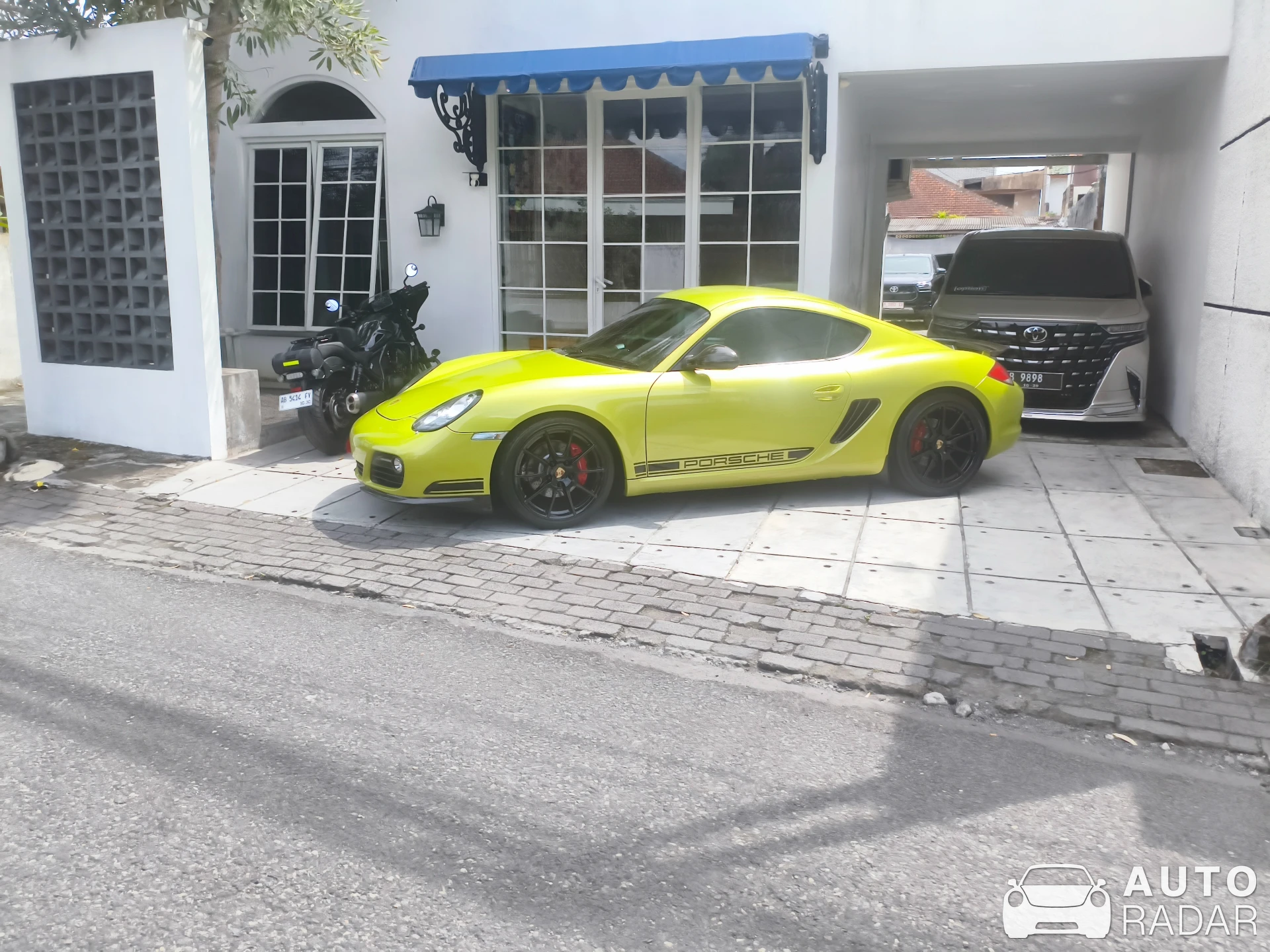 Porsche 981 Cayman S spotted in Sleman, Indonesia