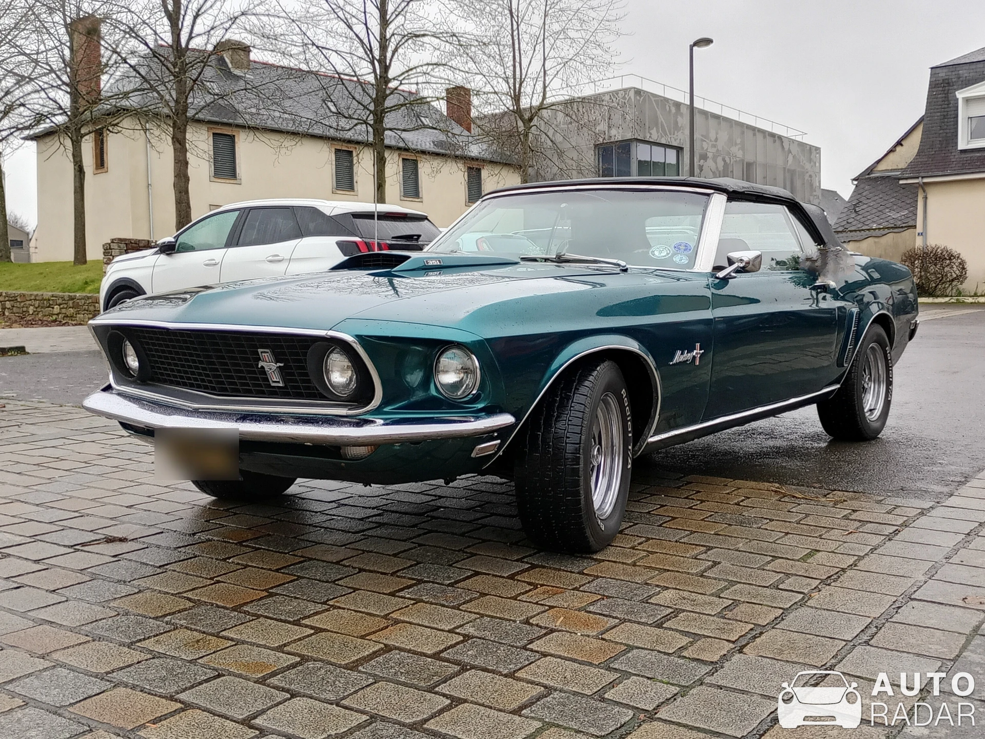 Ford Mustang Shelby G.T. 350 Convertible 1969 spotted in Saint-Aubin-d'Aubigné