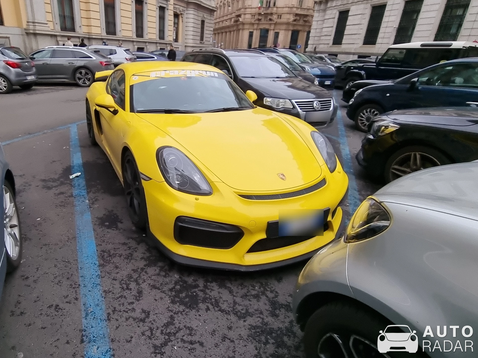 Porsche 981 Cayman GT4 spotted in Milano, Italy