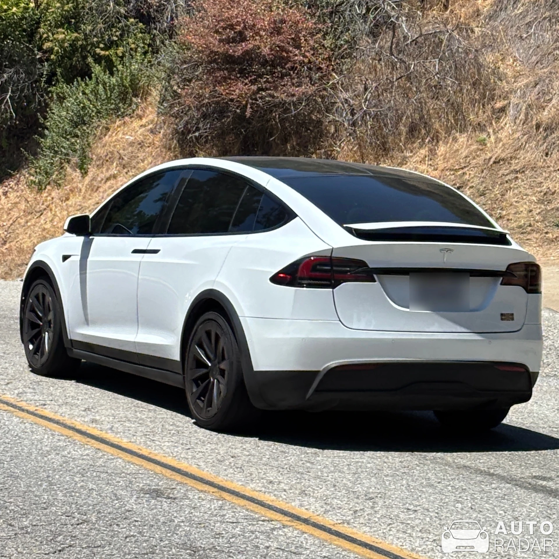 Tesla Model X Plaid spotted in Los Angeles, USA