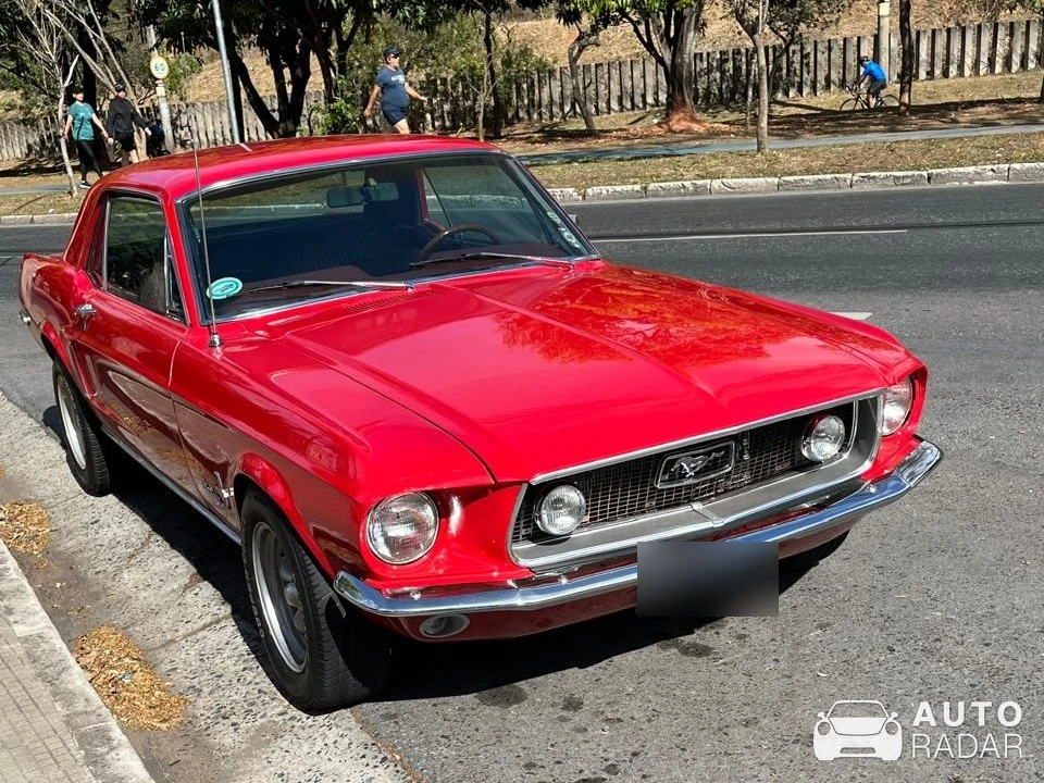 Ford Mustang GT Convertible spotted in Belo Horizonte