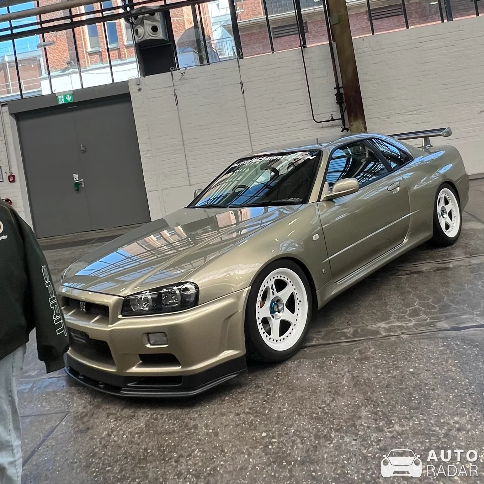 Nissan Skyline R34 GT-R V-Spec II Nür spotted in Düsseldorf
