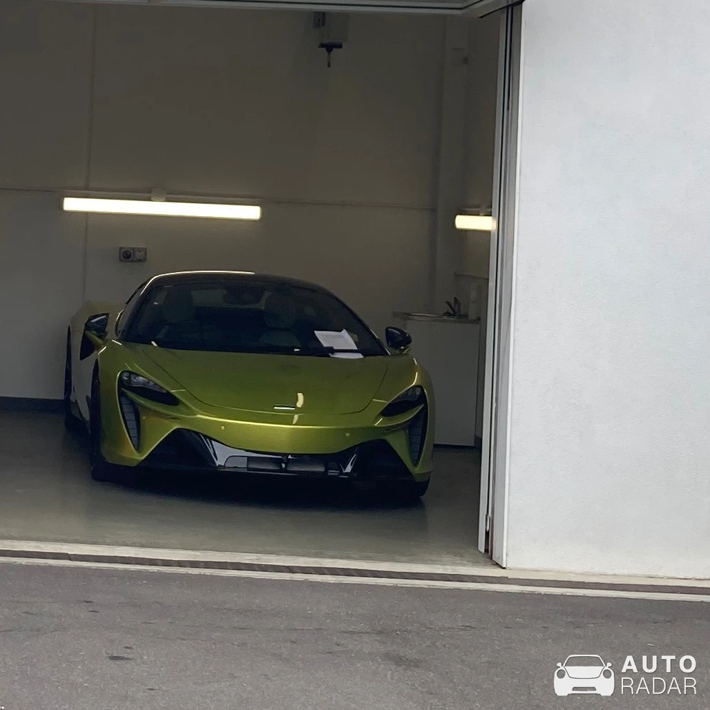 McLaren Artura spotted in Frewville, Australia