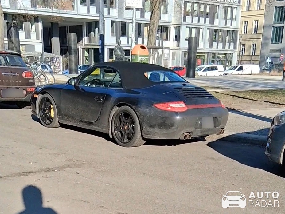 Porsche 997 Carrera 4S spotted in Berlin, Germany