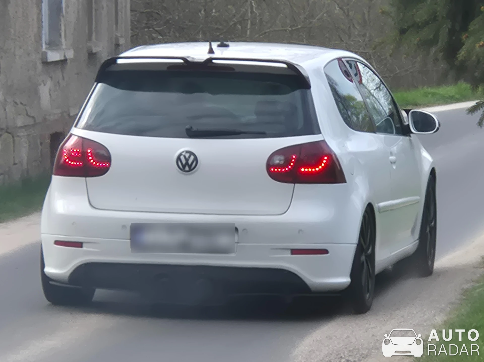 Volkswagen Golf V GT spotted in Bielanka