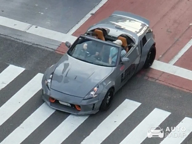 Nissan 350Z LBWK spotted in Meguro City, Giappone