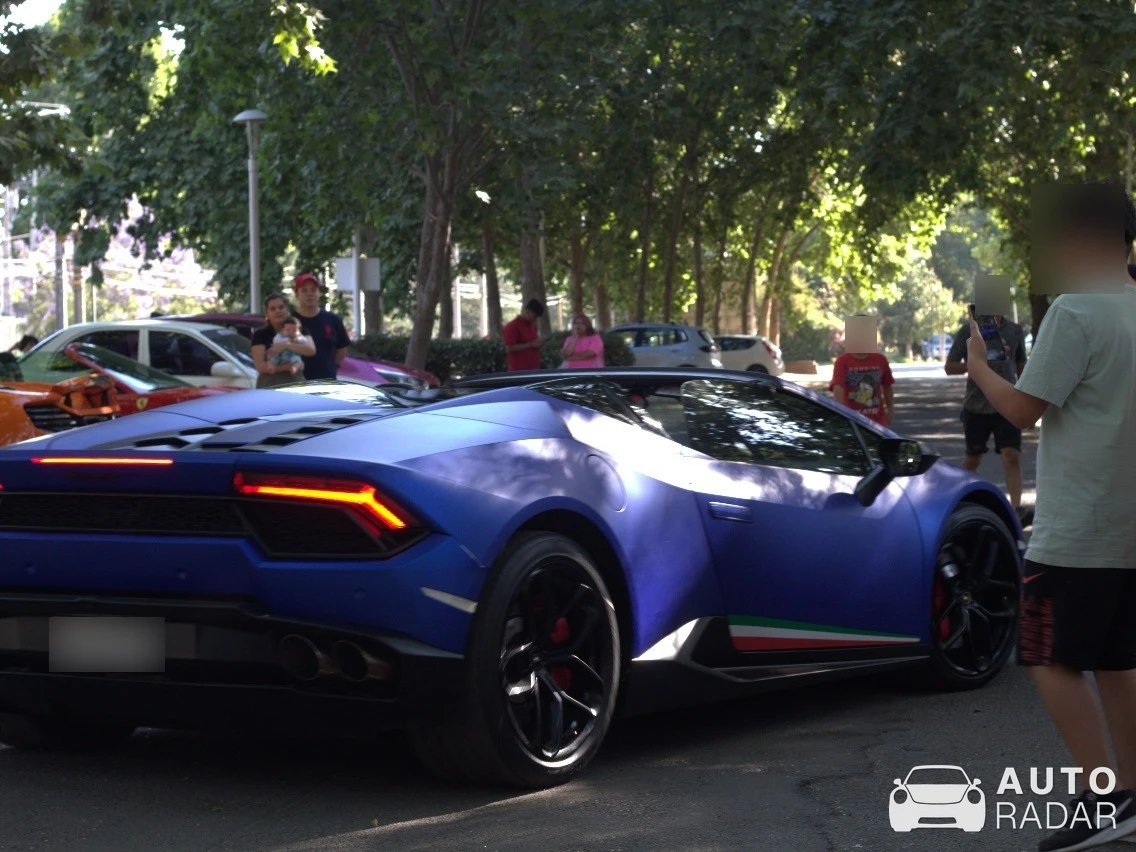 Lamborghini Huracán LP580-2 Spyder spotted in Vitacura, Chile