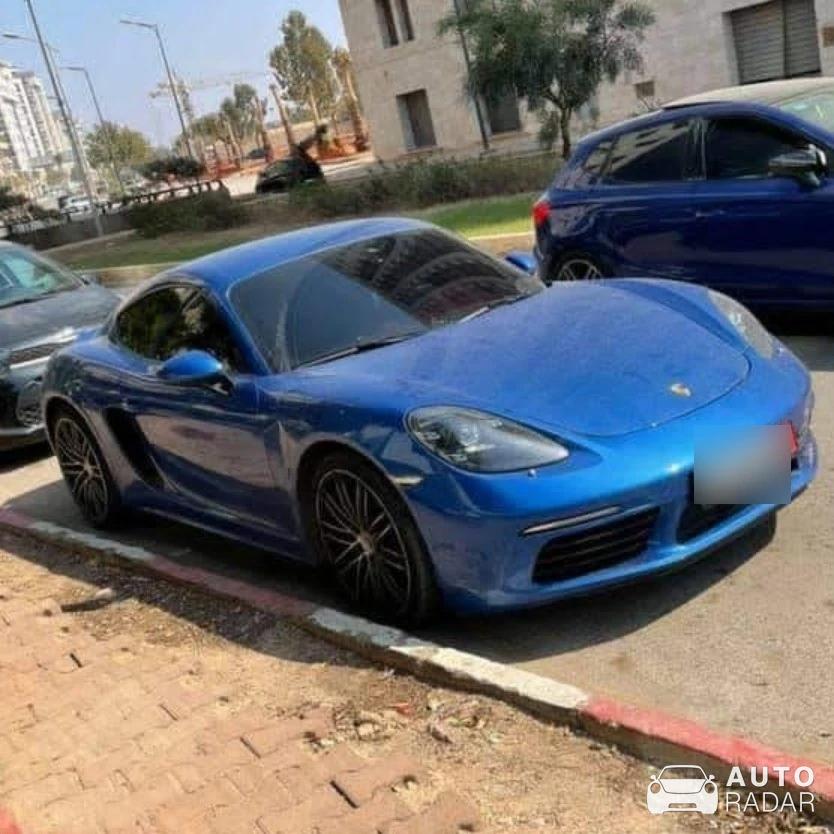 Porsche 718 Cayman S spotted in Boumerdes, Algeria