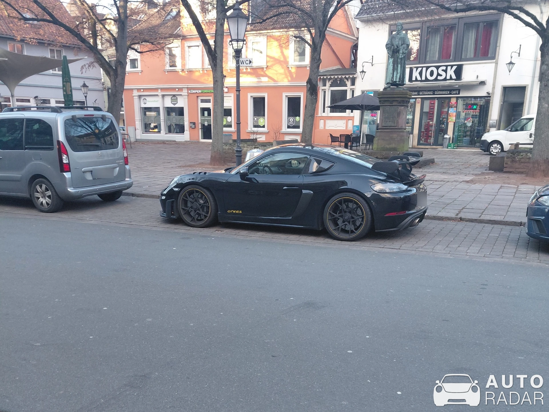 Porsche 718 Cayman GT4 RS spotted in Hameln, Germany