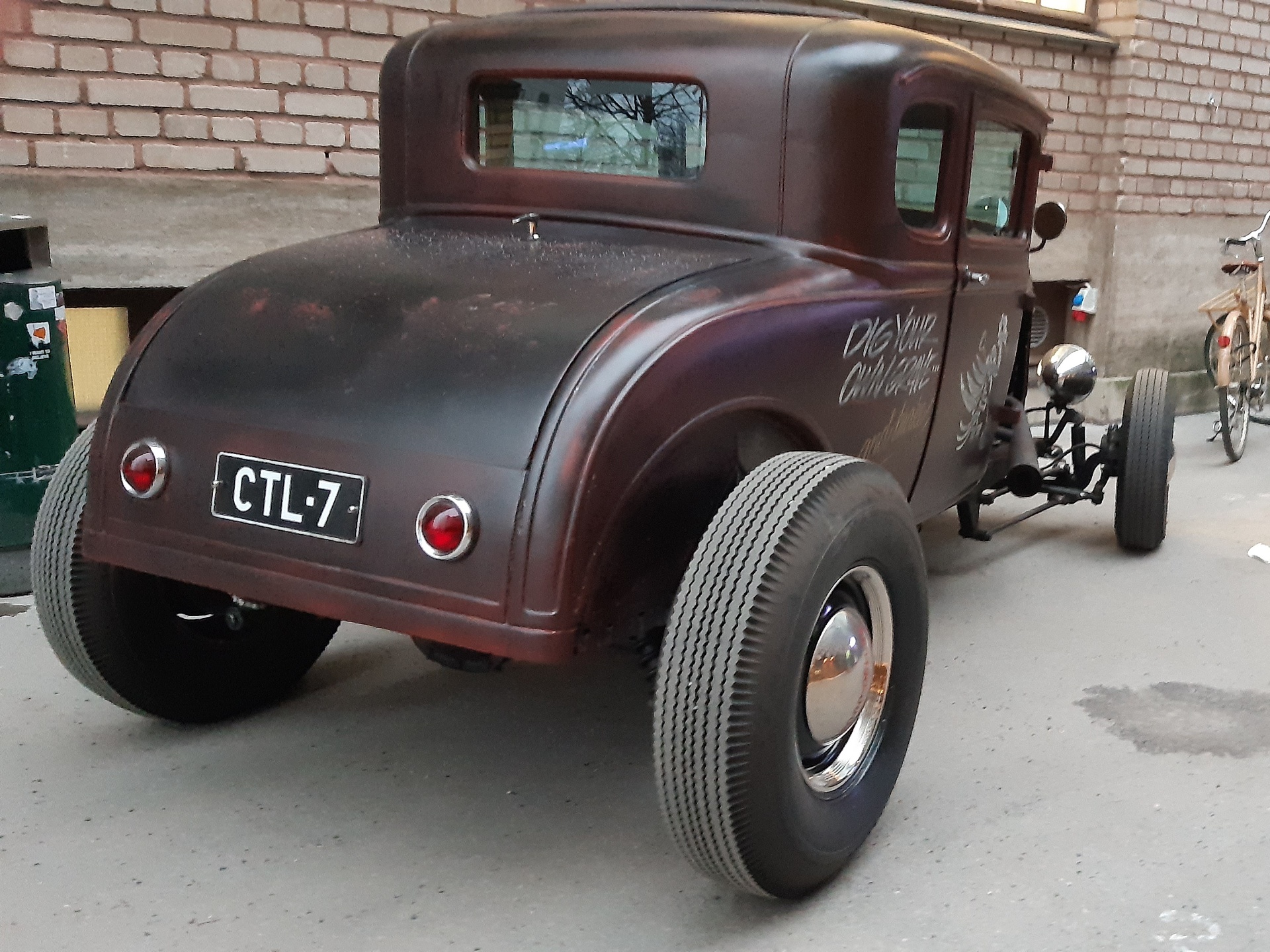 Ford De Luxe 1946