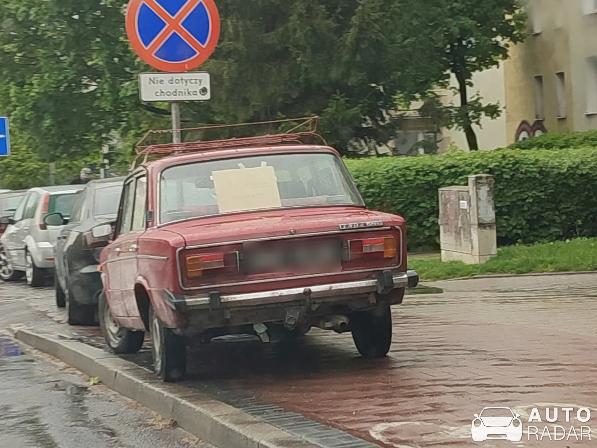 Lada 2105 spotted