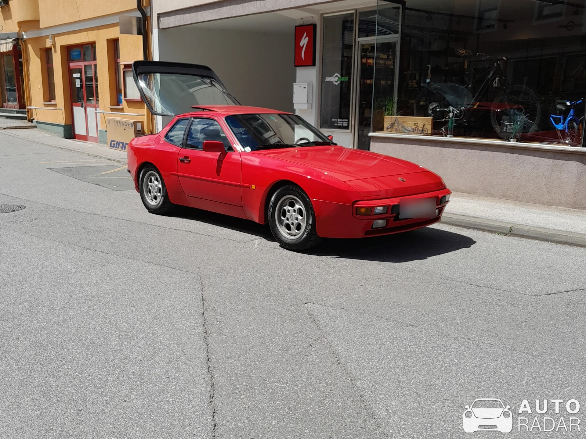 Porsche 944 spotted in Voitsberg