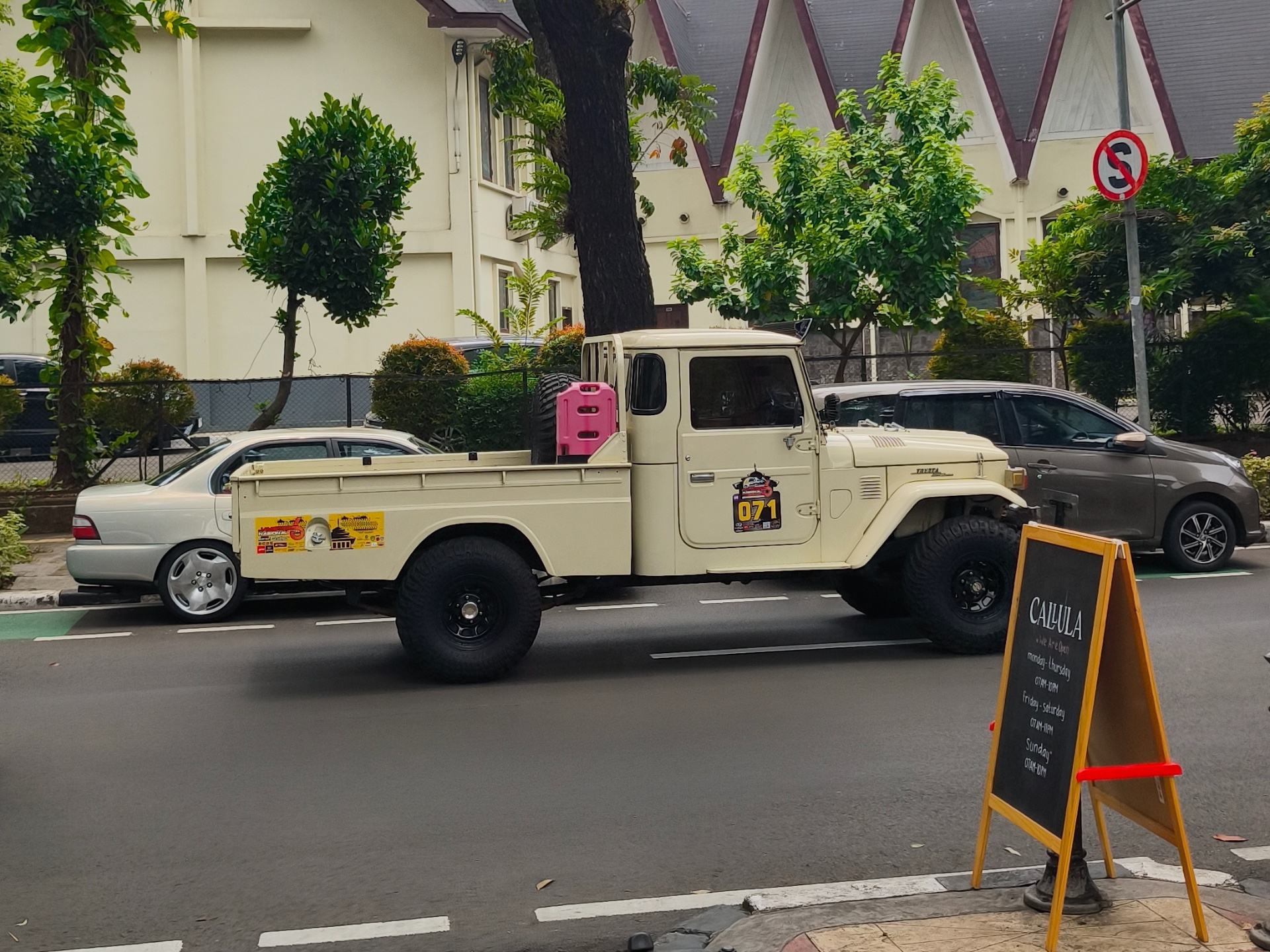 Toyota FJ45