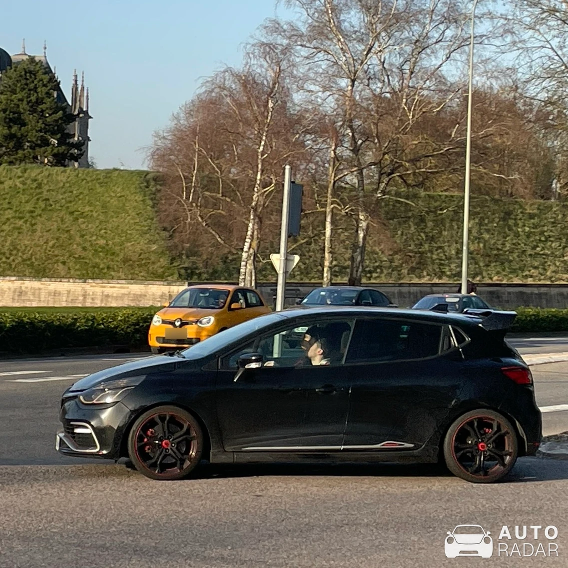 Renault Clio RS Trophy 220 spotted in Toul