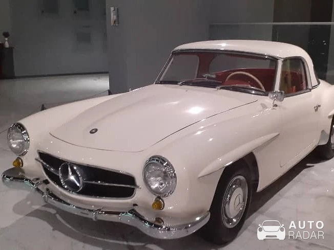 Mercedes-Benz 300SL Gullwing spotted in تهران, ایران