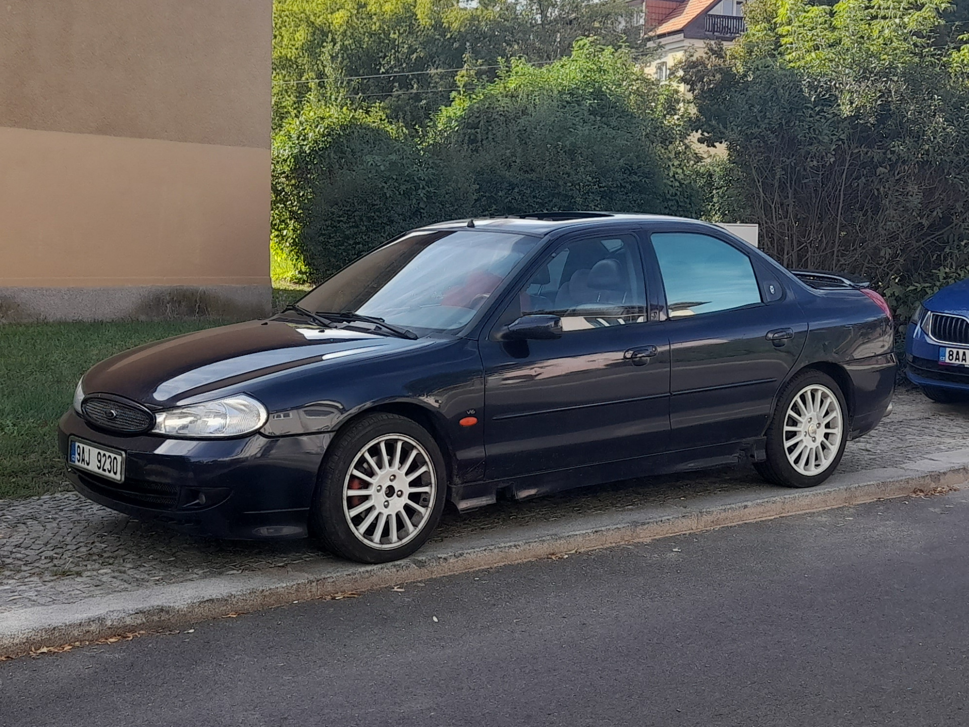 Ford Mondeo ST220
