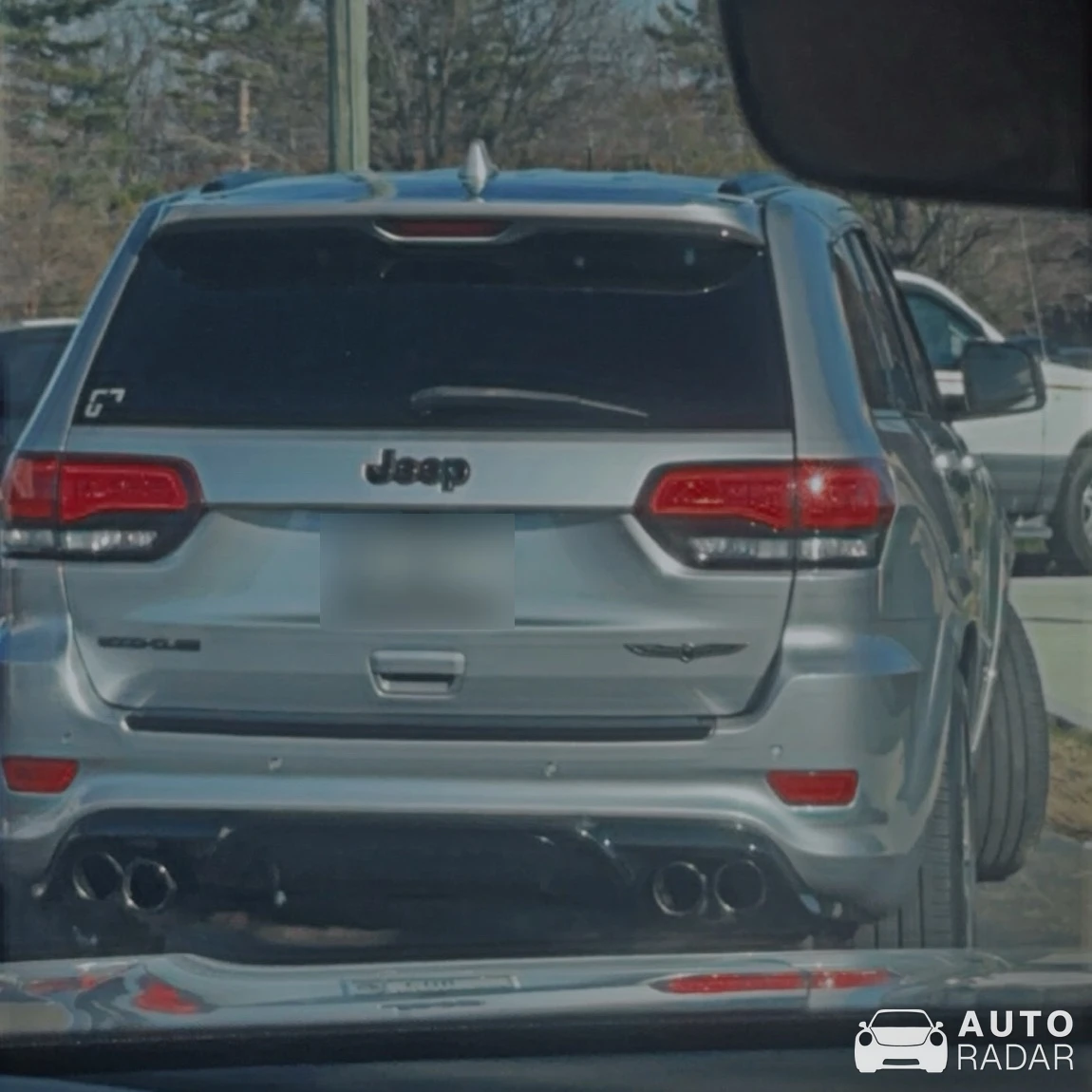 Jeep Grand Cherokee SRT 2017 spotted in Louisville