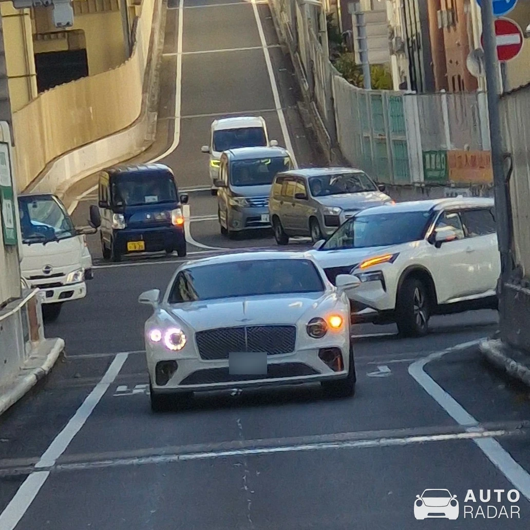 Bentley Continental GT spotted in Edogawa City, Japan