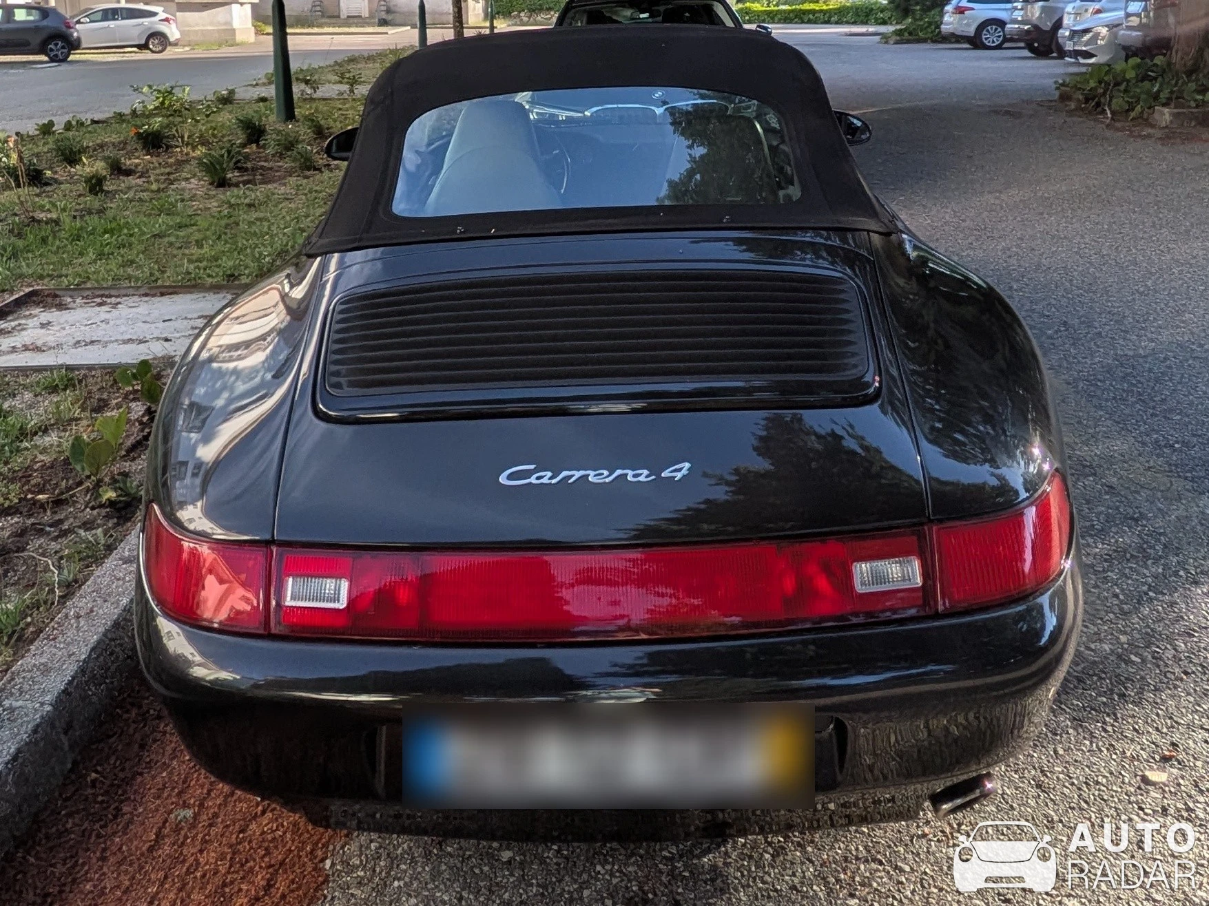 Porsche 993 Targa spotted in Guardão