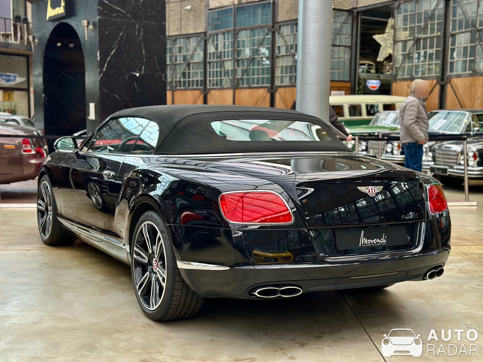 Bentley Continental GTC spotted in Düsseldorf, Germany