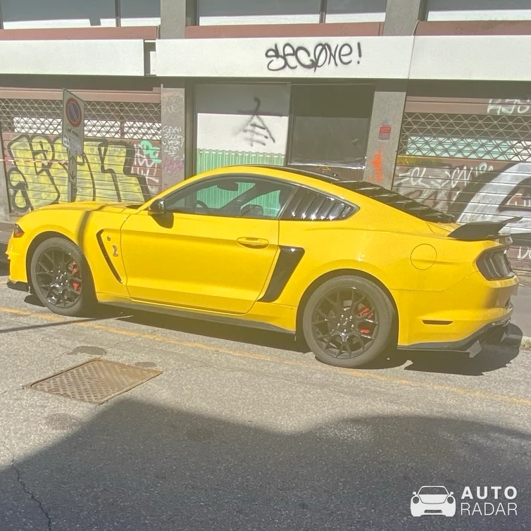 Ford Mustang Shelby GT500 Super Snake spotted in Milano
