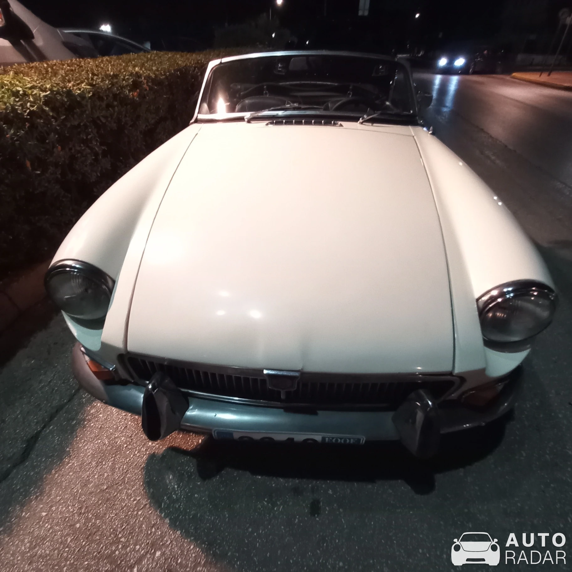 MG MGB spotted in Voula, Greece