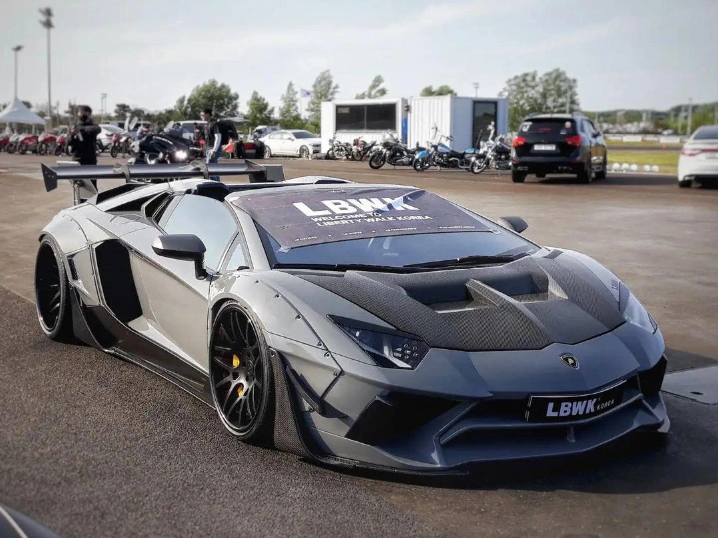 Lamborghini Aventador LP700-4 Liberty Walk LB Performance Wide Body