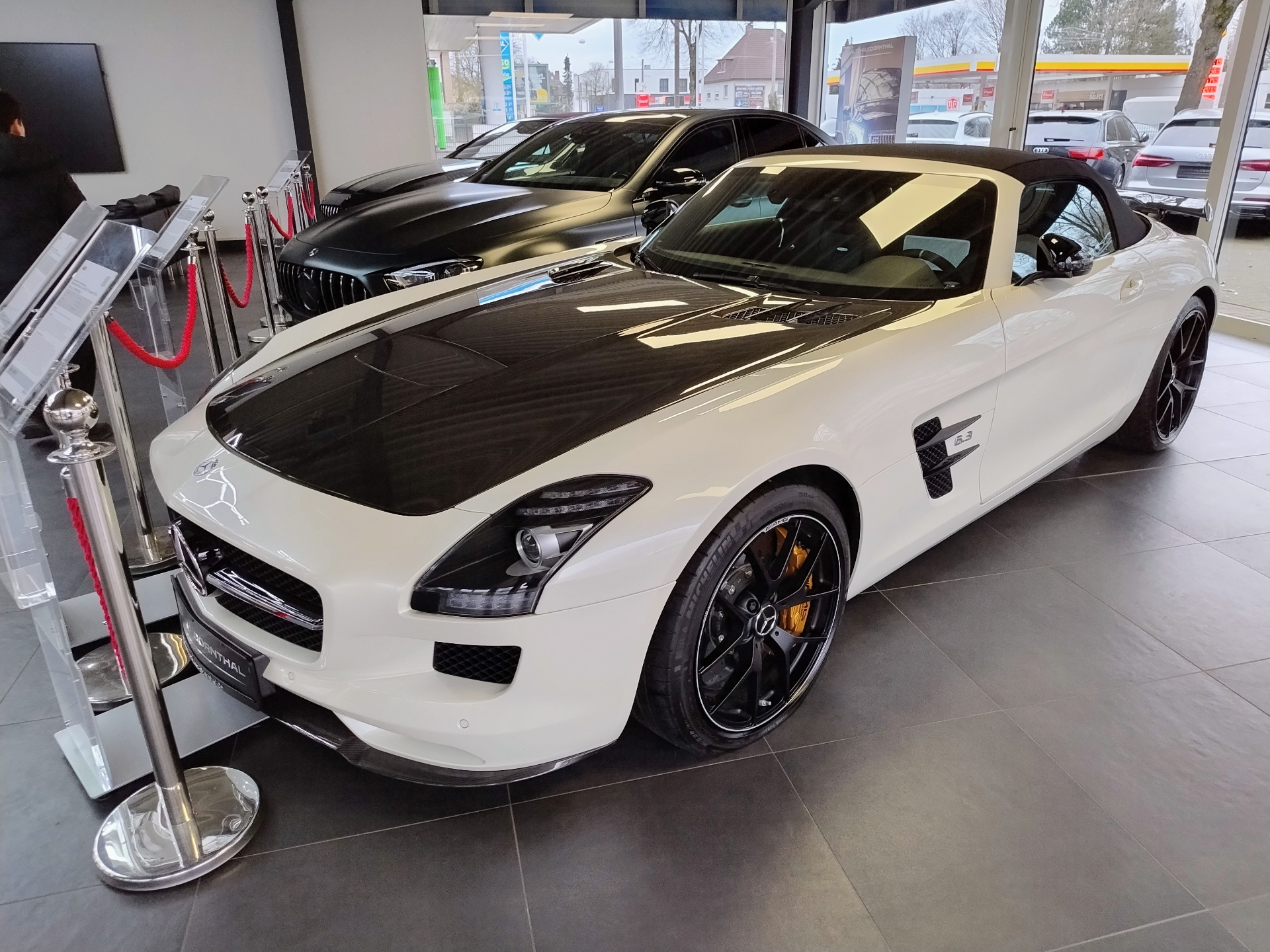 Mercedes-Benz SLS AMG GT Roadster Final Edition