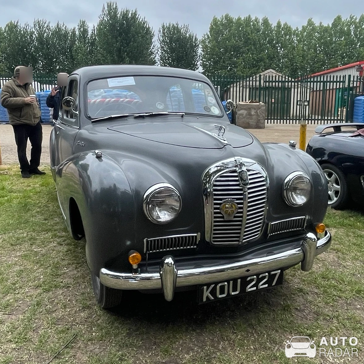 Austin A90 Atlantic spotted in Pinchbeck