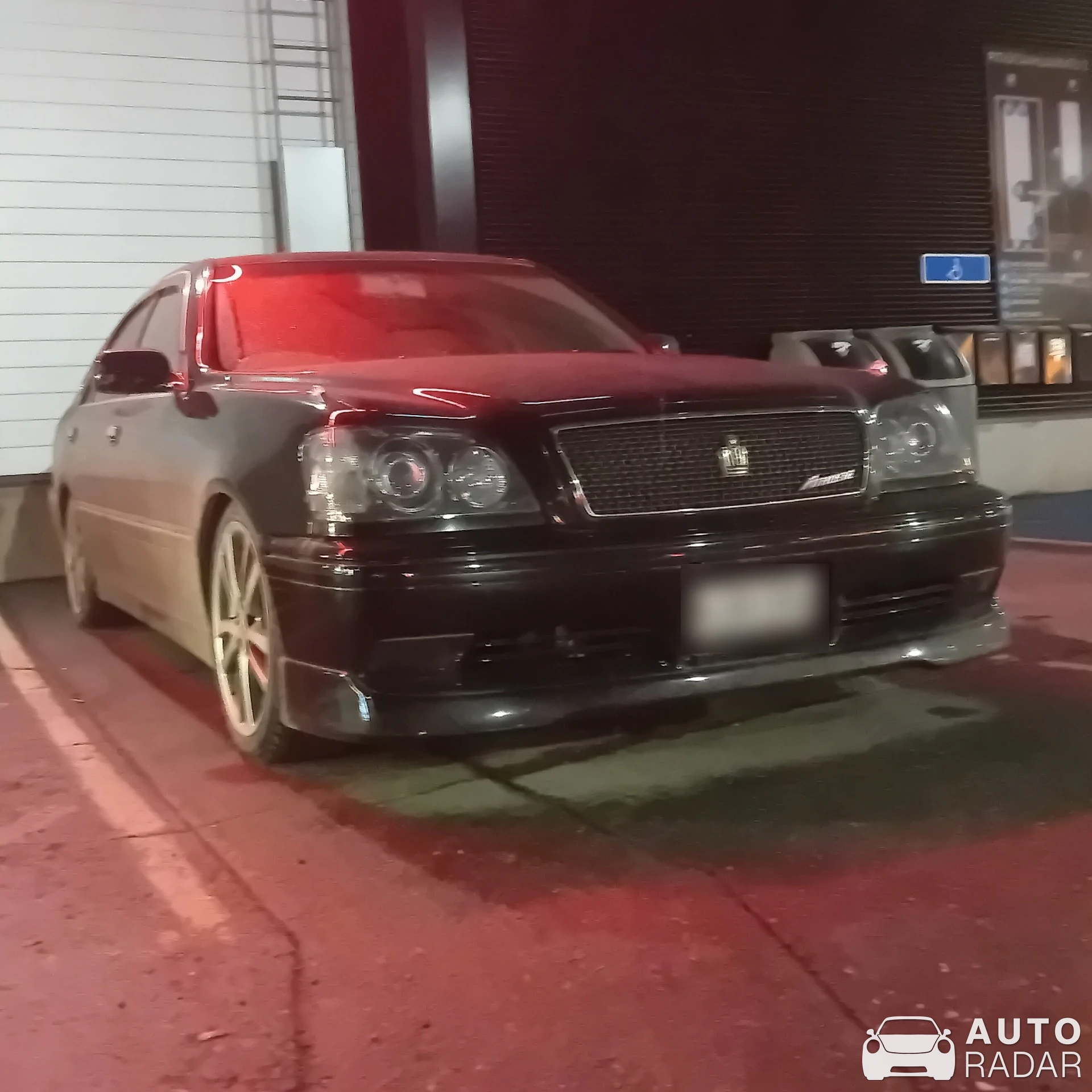 Toyota Crown Athlete spotted in Hämeenlinna, Suomi