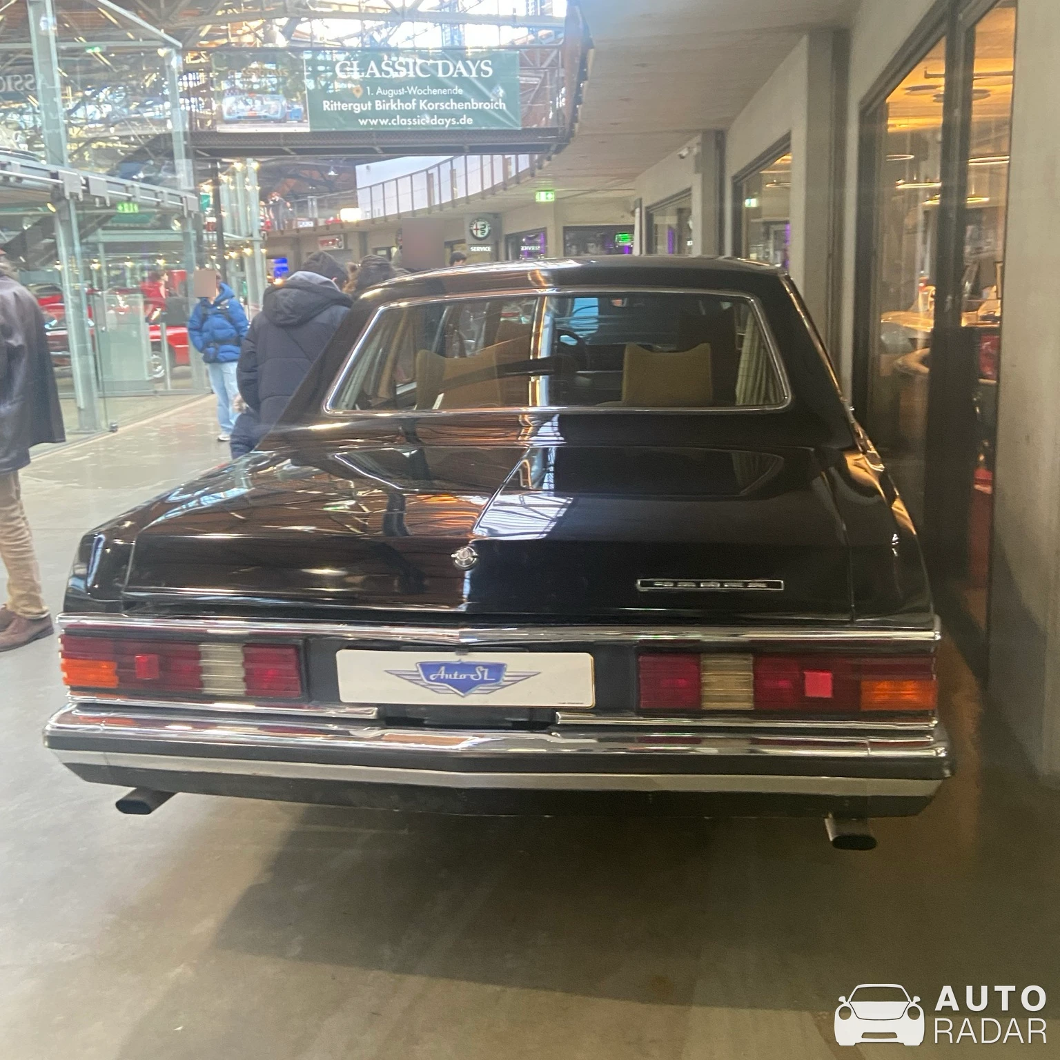 Pobeda GAZ-14 Tschaika spotted in Düsseldorf, Deutschland